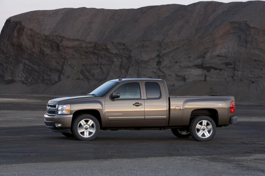  Chevrolet Silverado Extended Cab 2007 года  (фото 38 из 51)